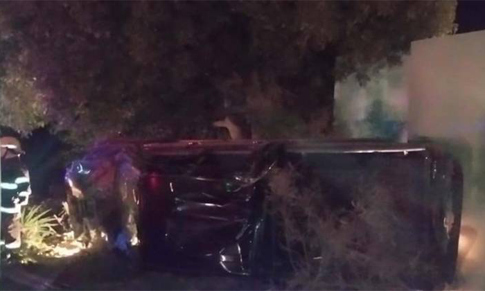 Menor de 14 años toma la camioneta de su papá, choca cerca de su casa y muere