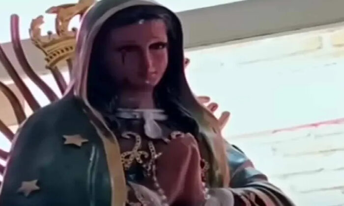 Figura de la Virgen de Guadalupe sorprende al derramar lágrimas nuevamente