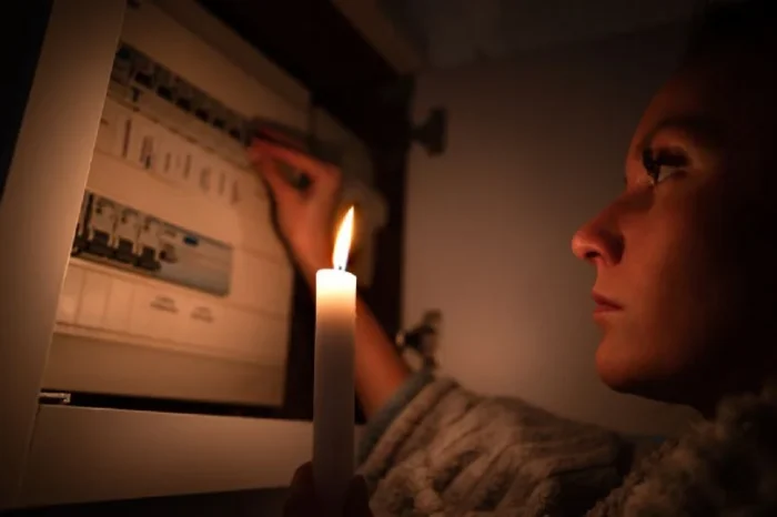 Top 5 reguladores baratos de Amazon para proteger tus aparatos en apagones