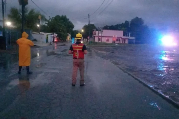 Mueren 2 menores; se electrocutaron cuando iban en bici en Allende, NL
