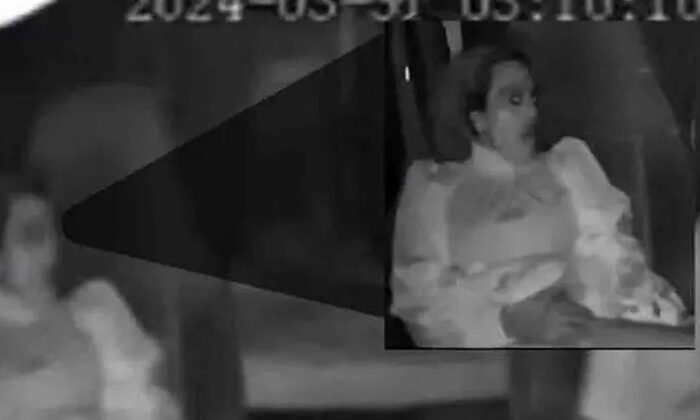 Captan a mujer espectral viajando al lado de un trailero