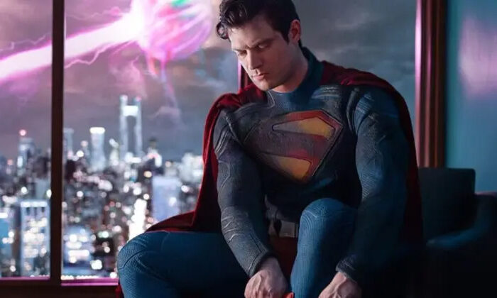 Filtran nuevas fotos de David Corenswet con traje de Superman