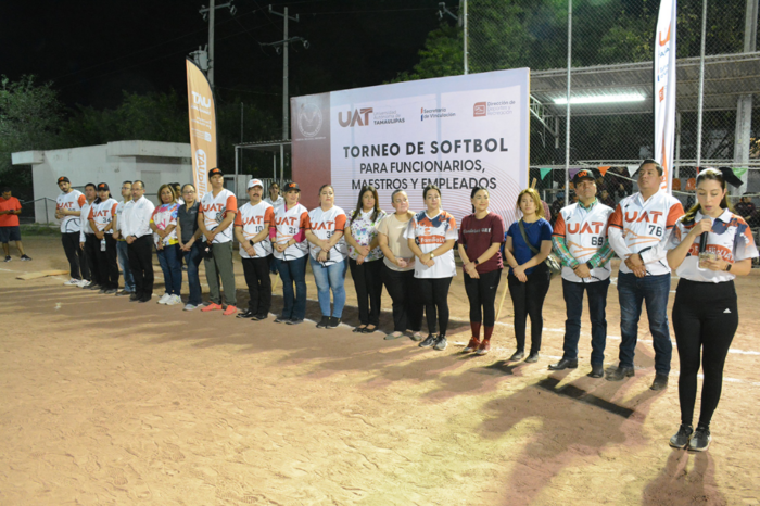 Inaugura el rector Dámaso Anaya el Torneo de softbol para Funcionarios, Maestros y Empleados de la UAT