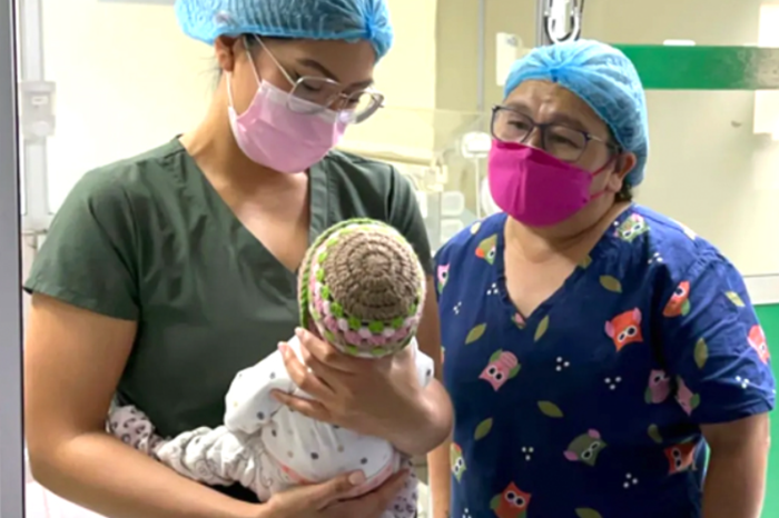 IMSS logra salvar a bebé apuñalada por su madre