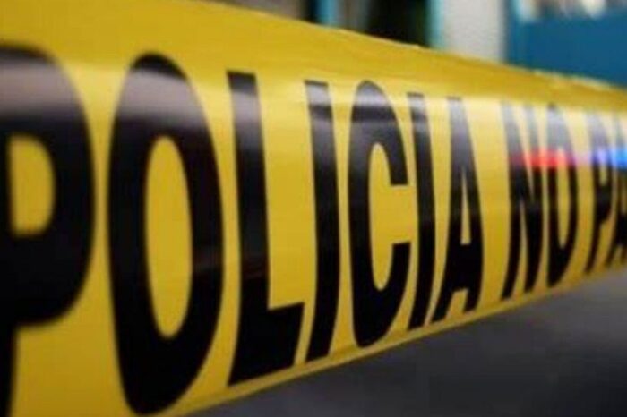 Trata de escapar de asalto y termina atropellando a su hermano