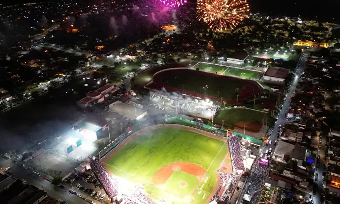 Festejan 176 años de Nuevo Laredo con Beisbol y verbena