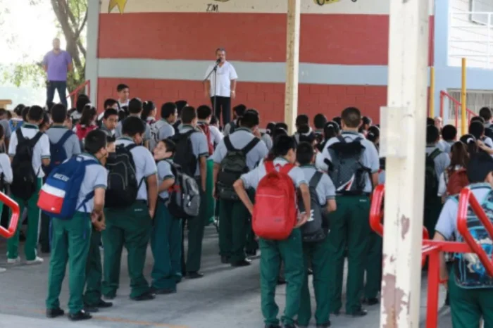 ¿Habrá clases este 15 de septiembre de 2024? Esto dice la SEP