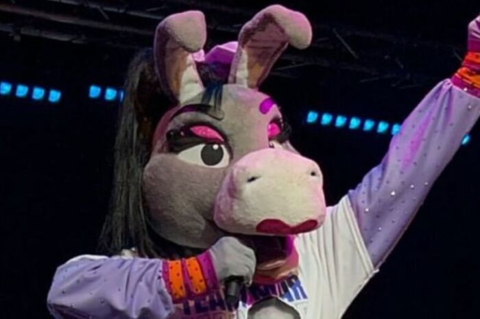 Burrita Burrona exhibe a gente de Adrián Marcelo por hacer campaña de desprestigió contra “Team Mar”