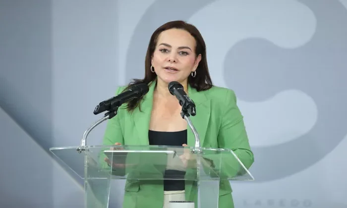 Invita alcaldesa de Nuevo Laredo a inscribirse en los talleres UNE