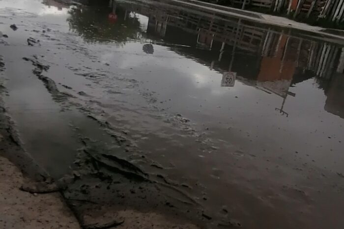 Genera fuga de agua foco de infección en la colonia Voluntad 4; inversión municipal es una falacia