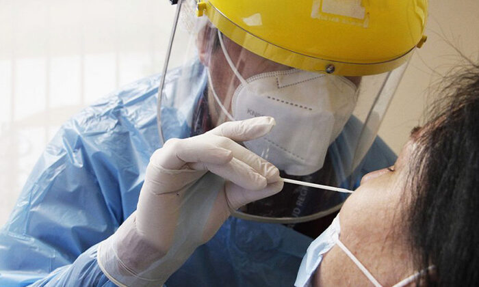 Aumentan a 81 los casos COVID