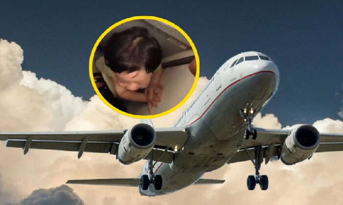Mujeres encierran a menor en baño de un avión porque no dejaba de llorar