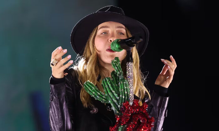 Belinda canta “Sapito” en versión corrido tumbado