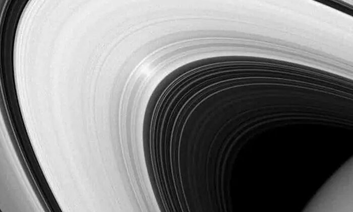 Científicos descubren que los anillos de Saturno desaparecerán en marzo 2025