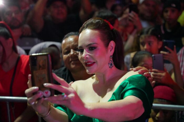 Carmen Lilia Canturosas, es frívola e insensible