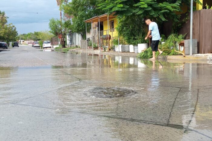 Brote de aguas negras pone en riesgo a las familias de Nuevo Laredo