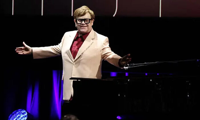 Elton John: “Ya no tengo próstata, ni cadera derecha, ni rodillas. Pero sigo aquí y soy el hombre más feliz del mundo”