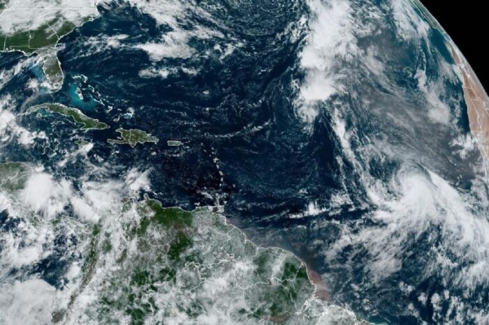 Se forma 'Kirk'; alertan que se convertiría en un poderoso huracán esta semana