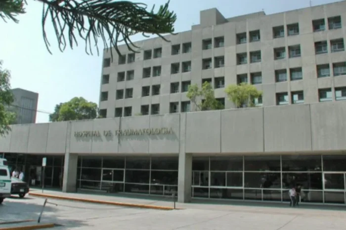 Joven denuncia negligencia en el IMSS en CDMX donde se le amputó uno de sus pies