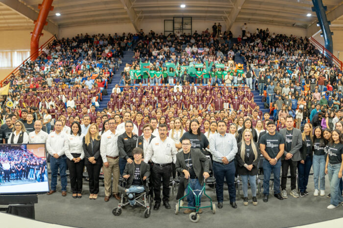 Queremos que nuestros estudiantes sean líderes con un profundo sentido humanista: Dámaso Anaya