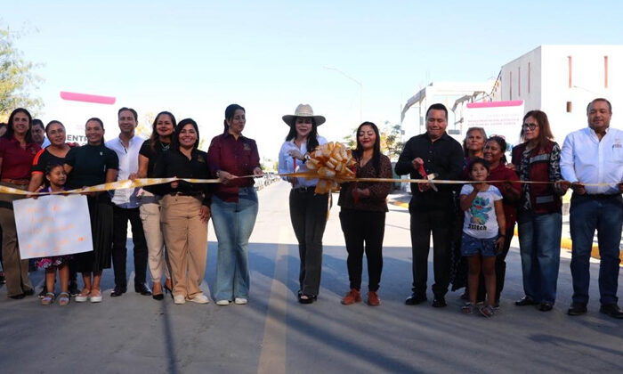 Entrega alcaldesa de Nuevo Laredo 49 mdp en obras