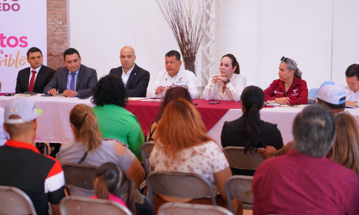 Preside Carmen Lilia Canturosas mesa de trabajo en apoyo a manifestantes en Nuevo Laredo