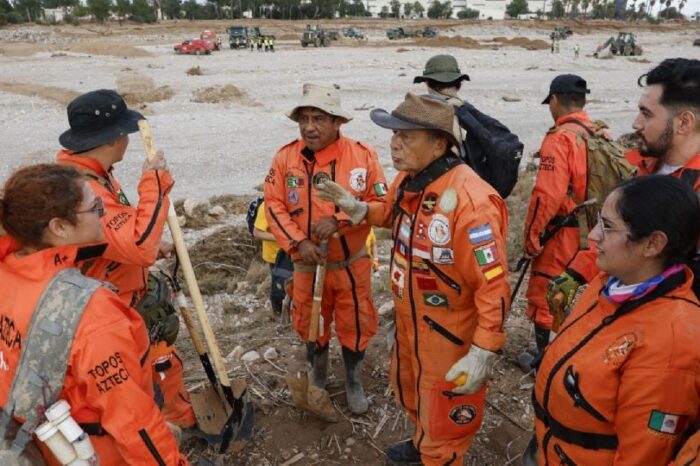 Topos México apoya con labores de rescate en España tras paso de DANA