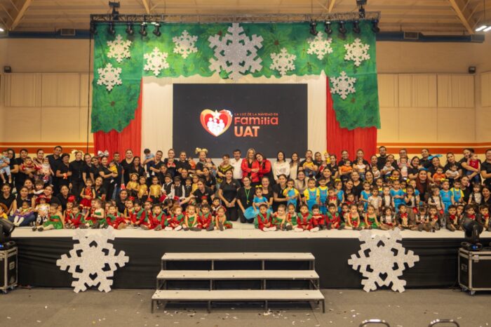 Celebra Familia UAT festival navideño en el Campus Victoria