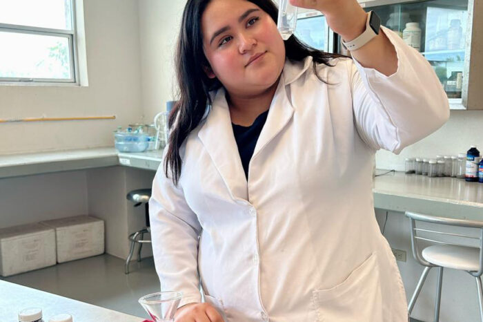 Analiza estudiante de la UAT la presencia de metales pesados en suelos de cultivo citrícola