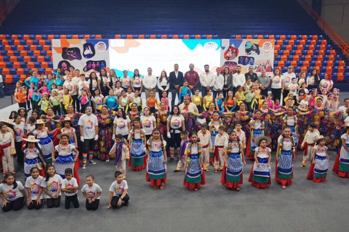 Concluye la UAT con éxito la exposición de sus talleres artísticos