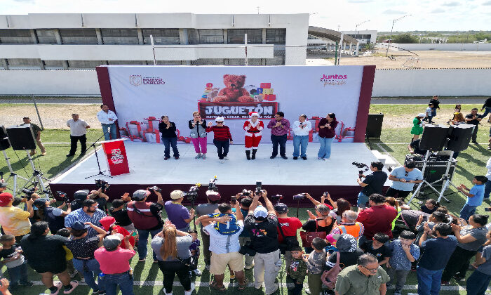 Lleva alcaldesa Juguetón a la zona poniente