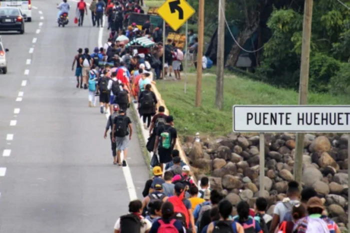 Avanzan migrantes pese a declaraciones de Sheinbaum y Trump
