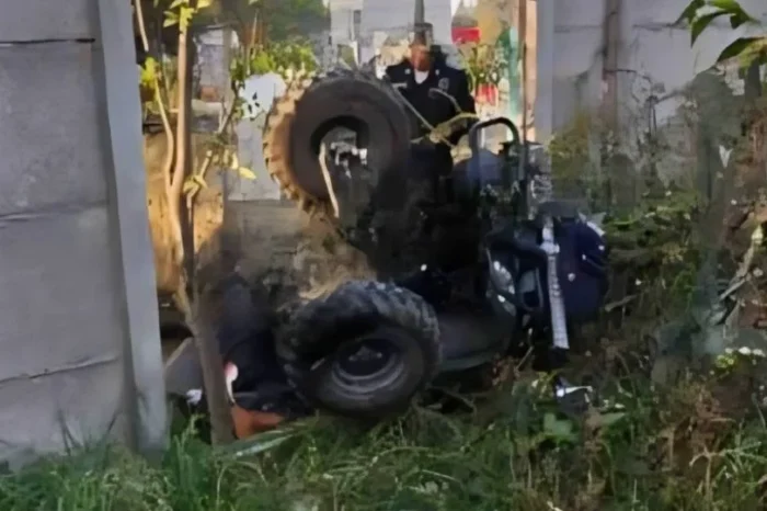 Mueren hermanitas tras caer de cuatrimoto; su mamá iba a exceso de velocidad