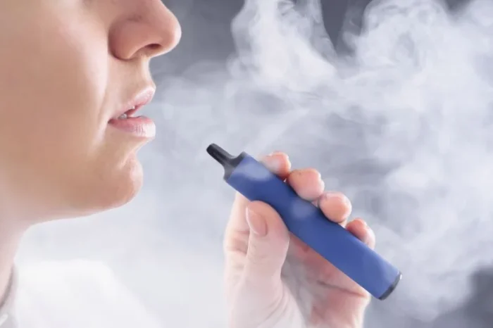 Senado aprueba prohibición constitucional de vapeadores y cigarrillos electrónicos en México