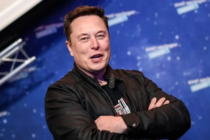 Elon Musk se convierte en la primera persona en tener más 350 mil mdd