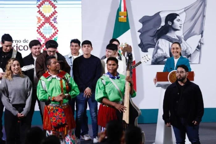 Sheinbaum reforzará el consulado en EU ante amenazas de deportación de Trump