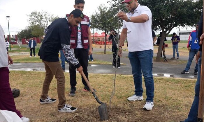 Realizan campaña de reforestación