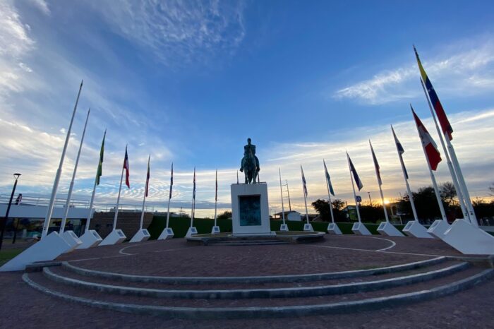 Compromiso de embellecer y cuidar los espacios urbanos de la ciudad, destaca la Dirección de Parques y Jardines