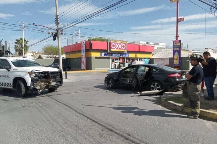 Elementos de la Guardia Nacional se pasan alto y provocan otro accidente