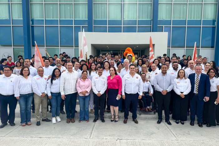 UAT y el Congreso Itinerante realizan brigada médica universitaria en Nuevo Laredo