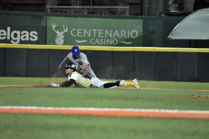 Pierde Tecos juego de pretemporada en casa ante Acereros