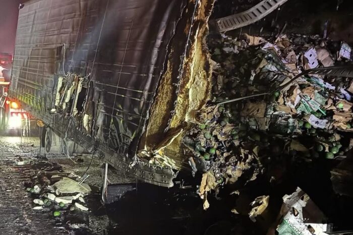 ¡Se incendia camión cargado de aguacates en Texas! Y no hubo rapiña