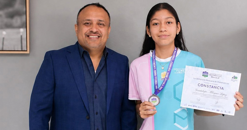 Destaca alumna de la UAT por su gran talento matemático
