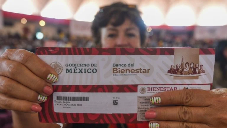 Pensión Bienestar: estos adultos mayores reciben hoy 6,400 pesos
