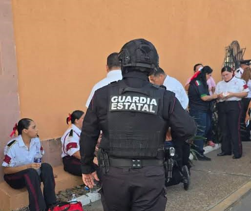 Cuatro menores se descompensan durante desfile de Independencia en Nuevo Laredo