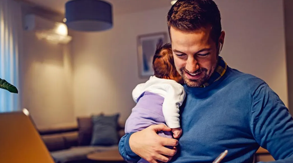 ¿Adiós a los 5 días? Tamaulipas pide ampliar la licencia de paternidad