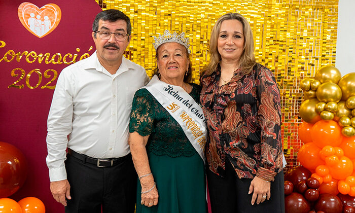 Celebra la UAT a adultos mayores