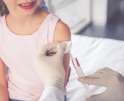 ¡Atención, papás de Nuevo Laredo! Clínica UNE tendrá consulta de pediatría