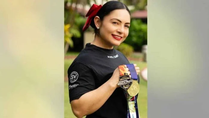 ¡Orgullo neolaredense! Sonia Varela representa a México en campeonato internacional de powerlifting