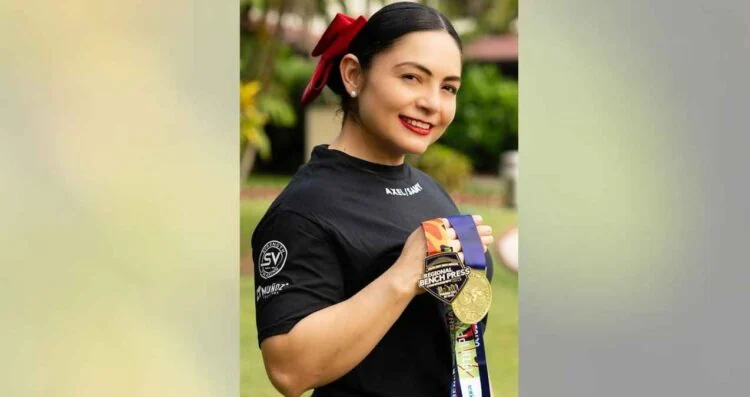 ¡Orgullo neolaredense! Sonia Varela representa a México en campeonato internacional de powerlifting